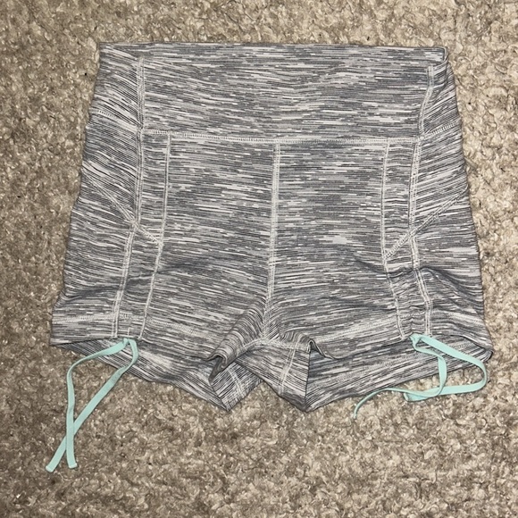 Lululemon Liberty Shorts - Picture 2 of 5